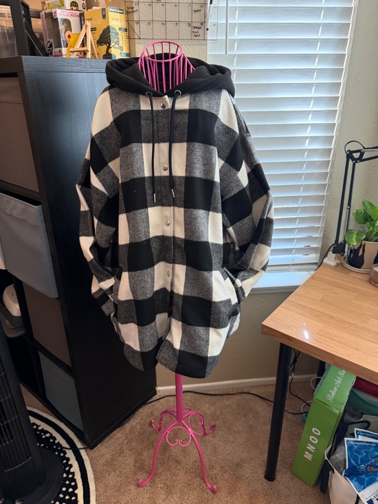 Oversized Jacket - Picture 2 of 8